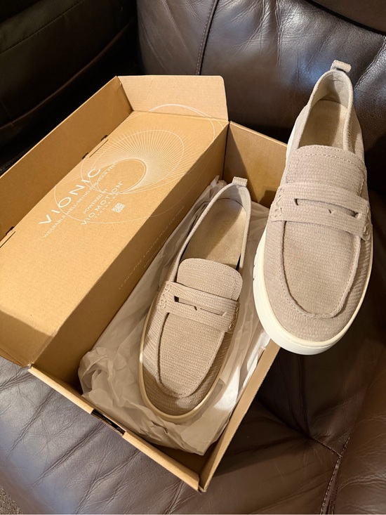 Vionic Shoes - Vionic Uptown Penny Loafer in Light Taupe